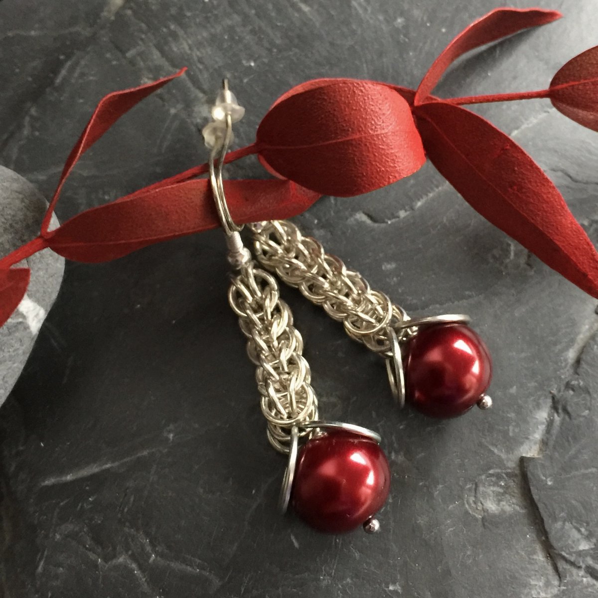 Persiánky s bordo kuličkou