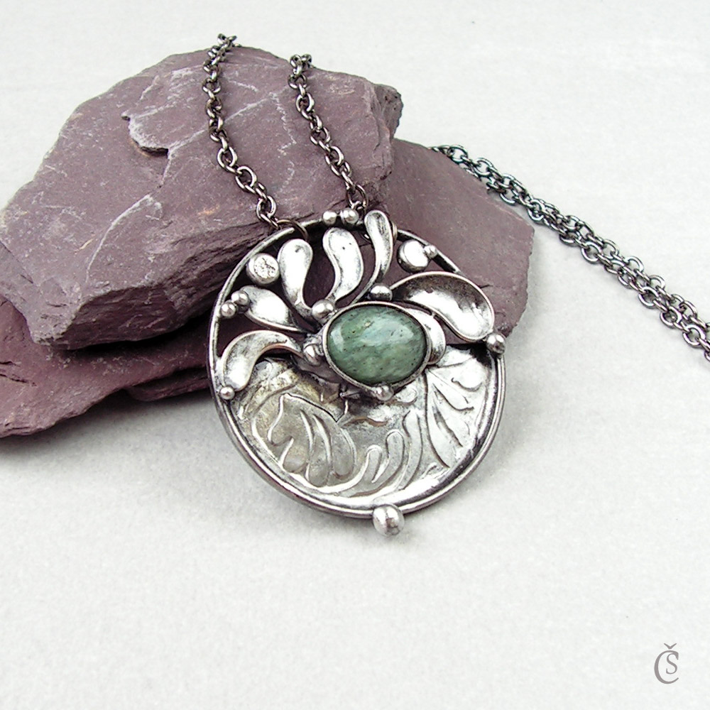 Kouzlo lesa - Serafinit