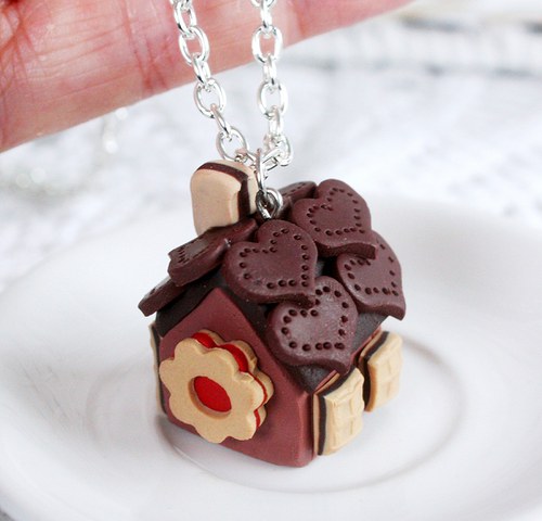  perníková chaloupka na krk