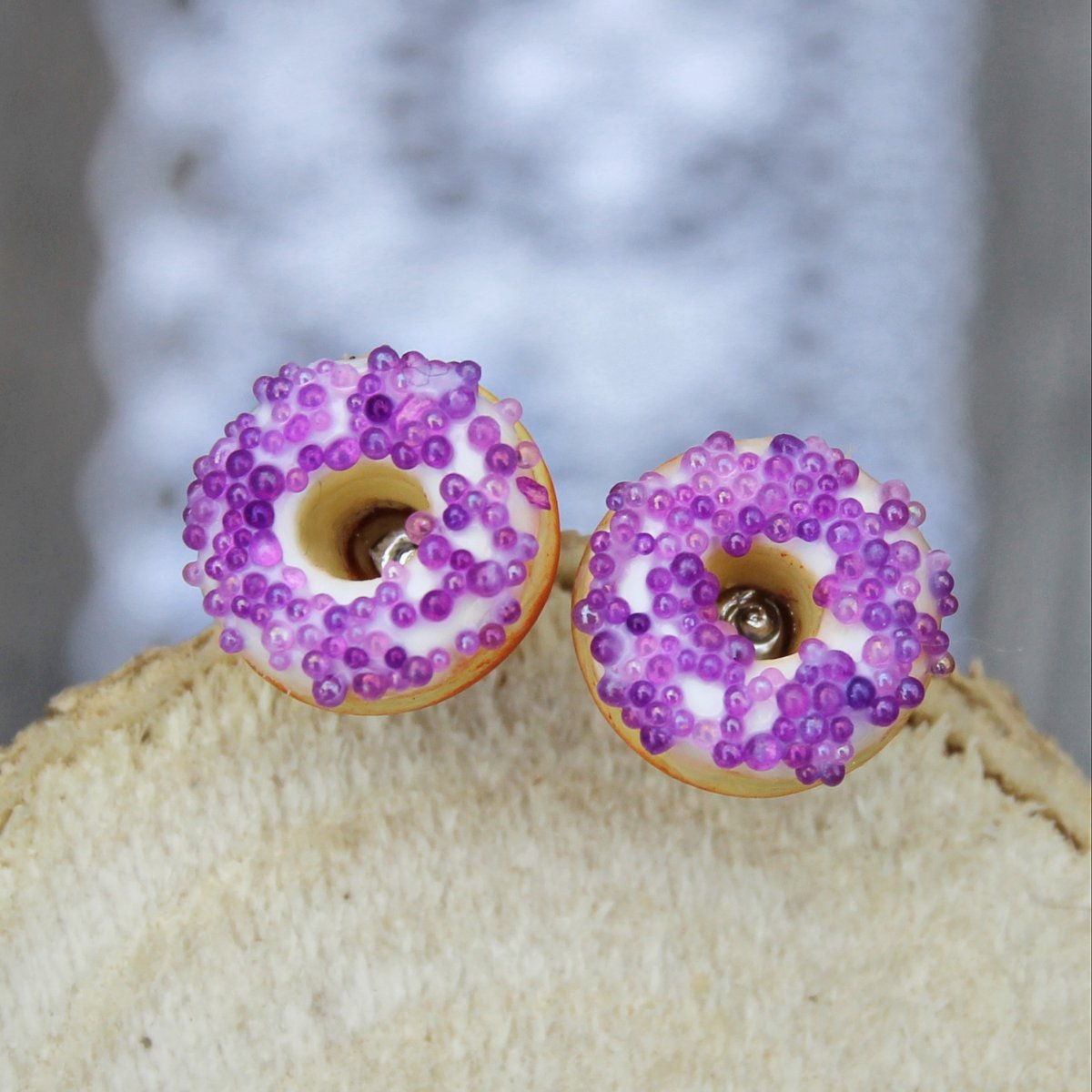 Fialové fimo donuty, pecky