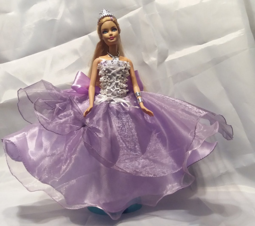 fialkové šatičky pro Barbie