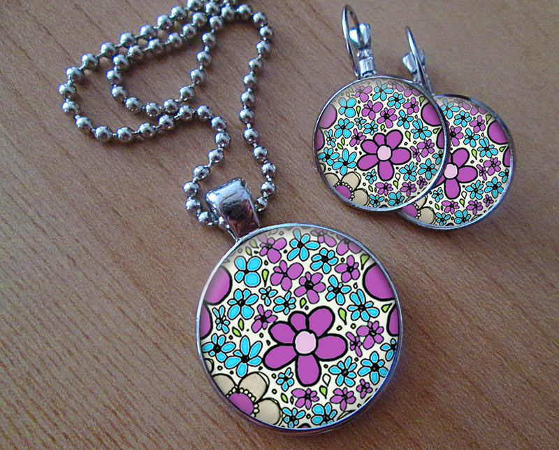 Sada náušniček a přívěsku Fialové kvítky