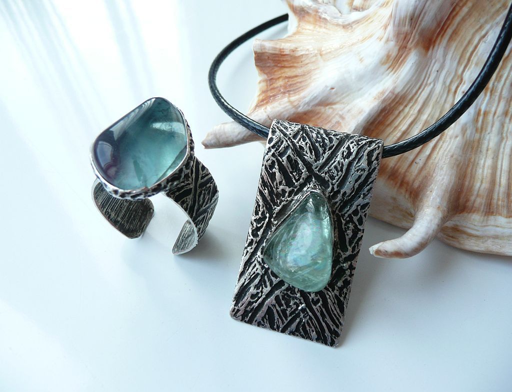 Zelená duha..  fluorit - (cen. zvýhod. sada)