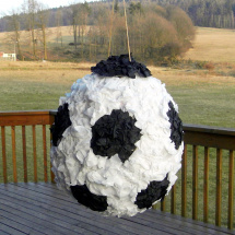 Piňata fotbalový míč
