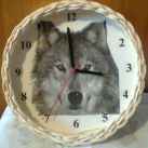 hodiny s vlkem