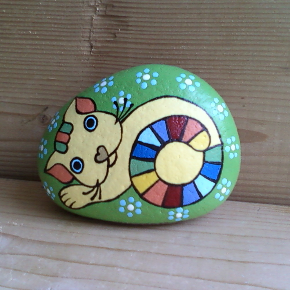 Malovaný kámen - Duhová kočička