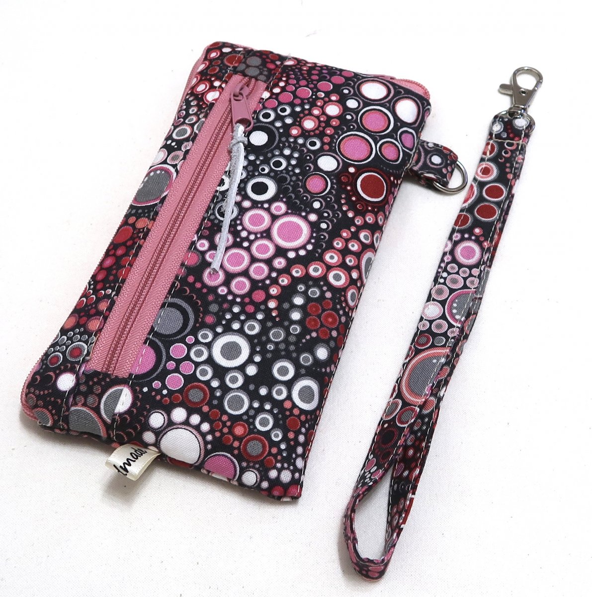 Obal s kapsičkou a poutkem na ruku na přání