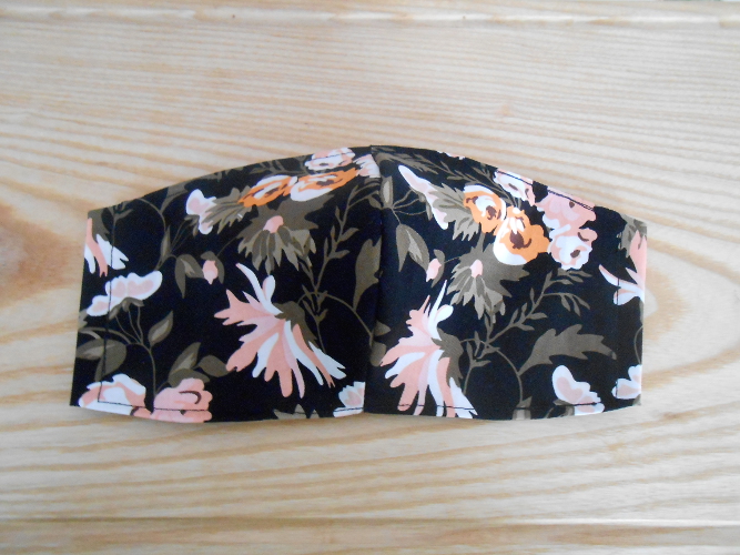Rouška černá s kvítky (369/20)