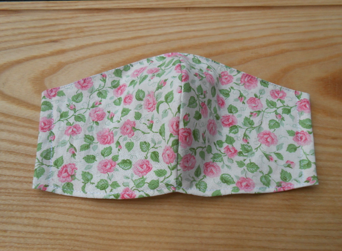 Rouška béžová s kytičkami (172/20)