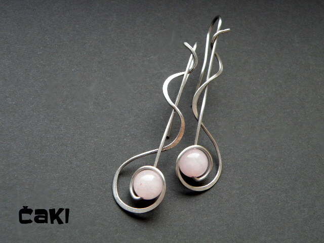 Růženinové kouzlo, provlékací naušnice