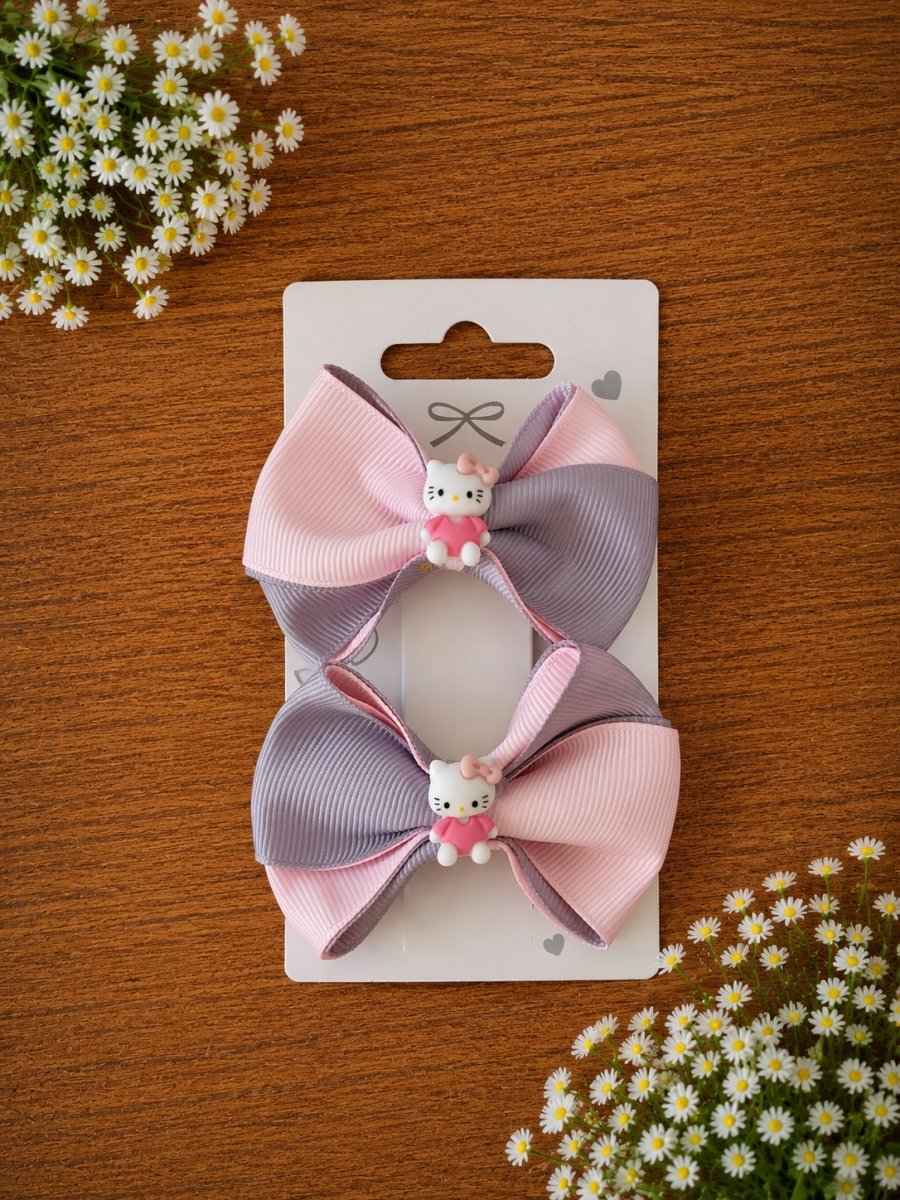 Růžovo-šedé mašličky s Hello Kitty
