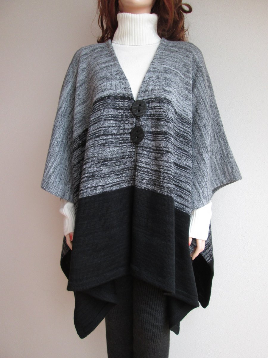 Pončo - černošedé