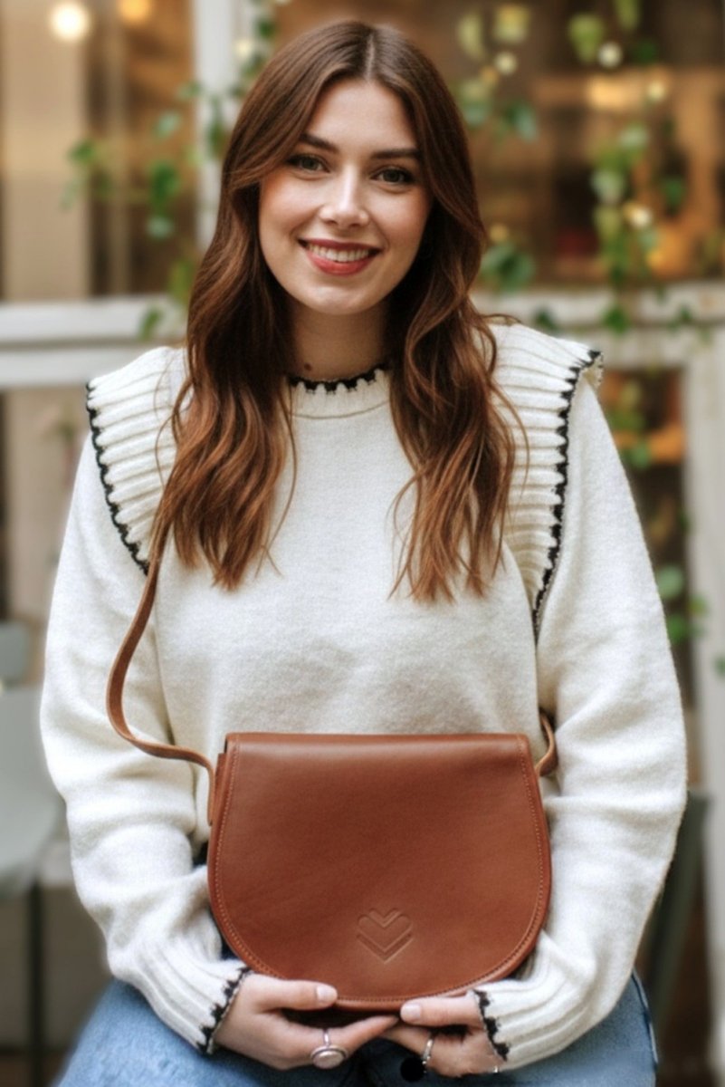 Kožená kabelka midi M B1 - hnědá