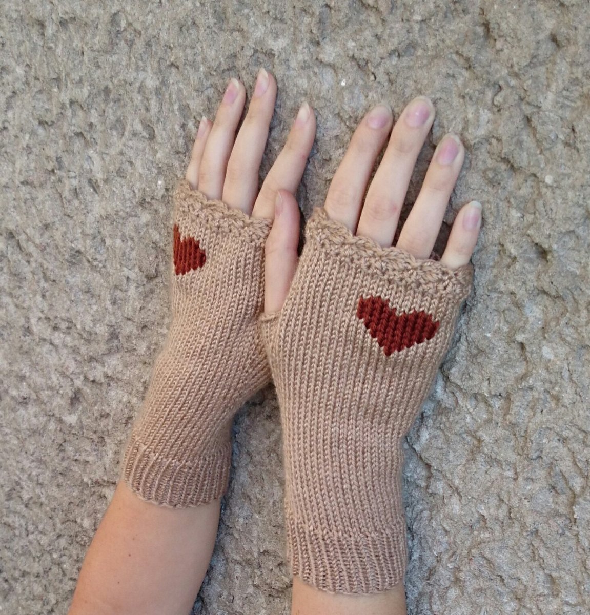 Srdeční záležitost - béžová s čokoládovou