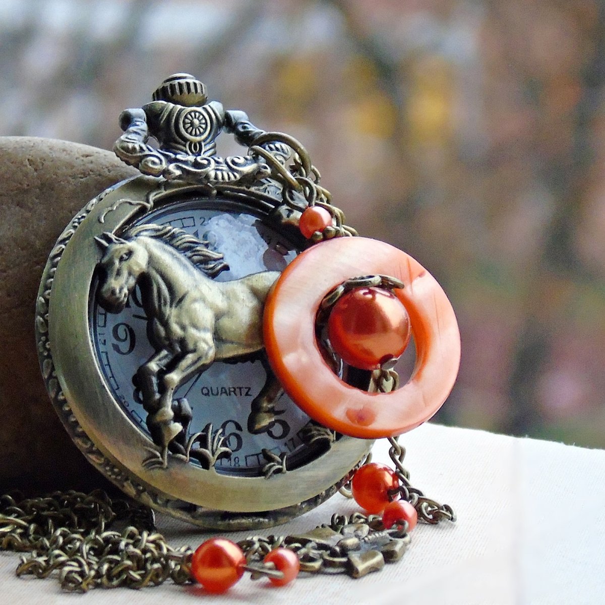 Hodinky s koníkem