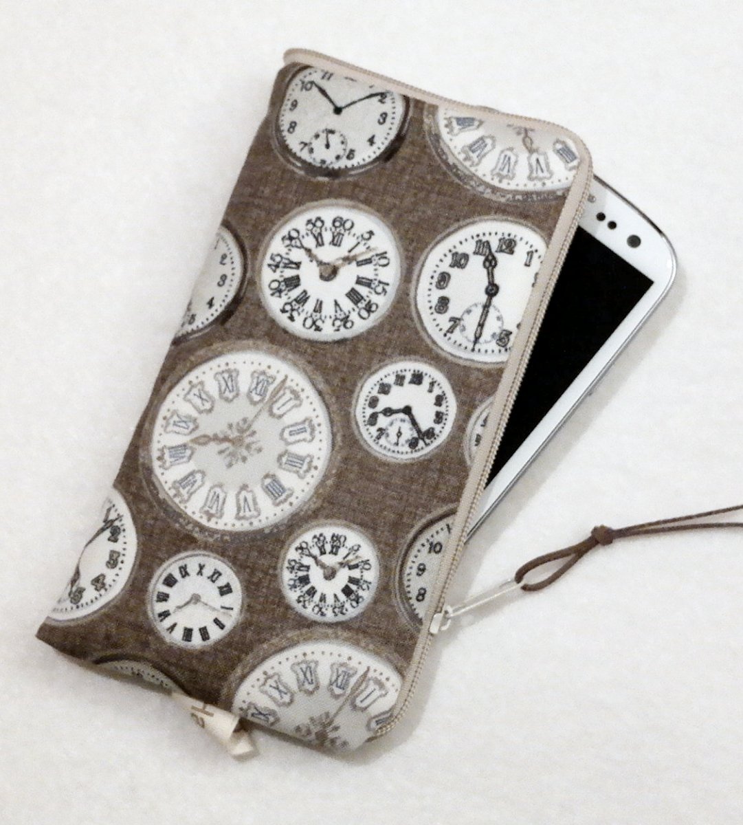 CIFERNÍKY NA HNĚDÉ   - obal na mobil