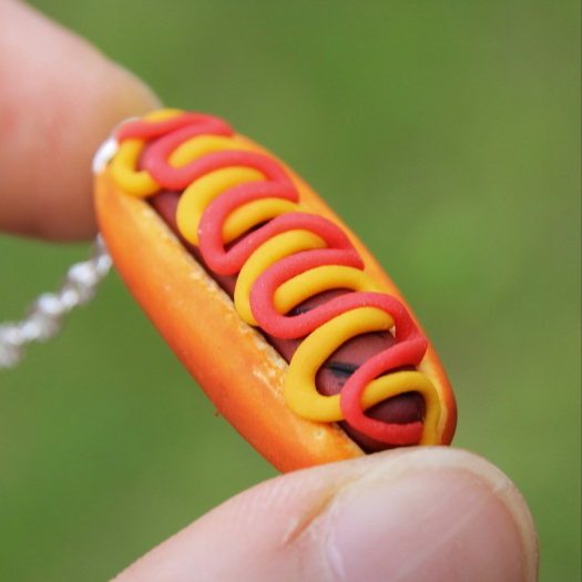 Hot dog, fimo náhrdelník