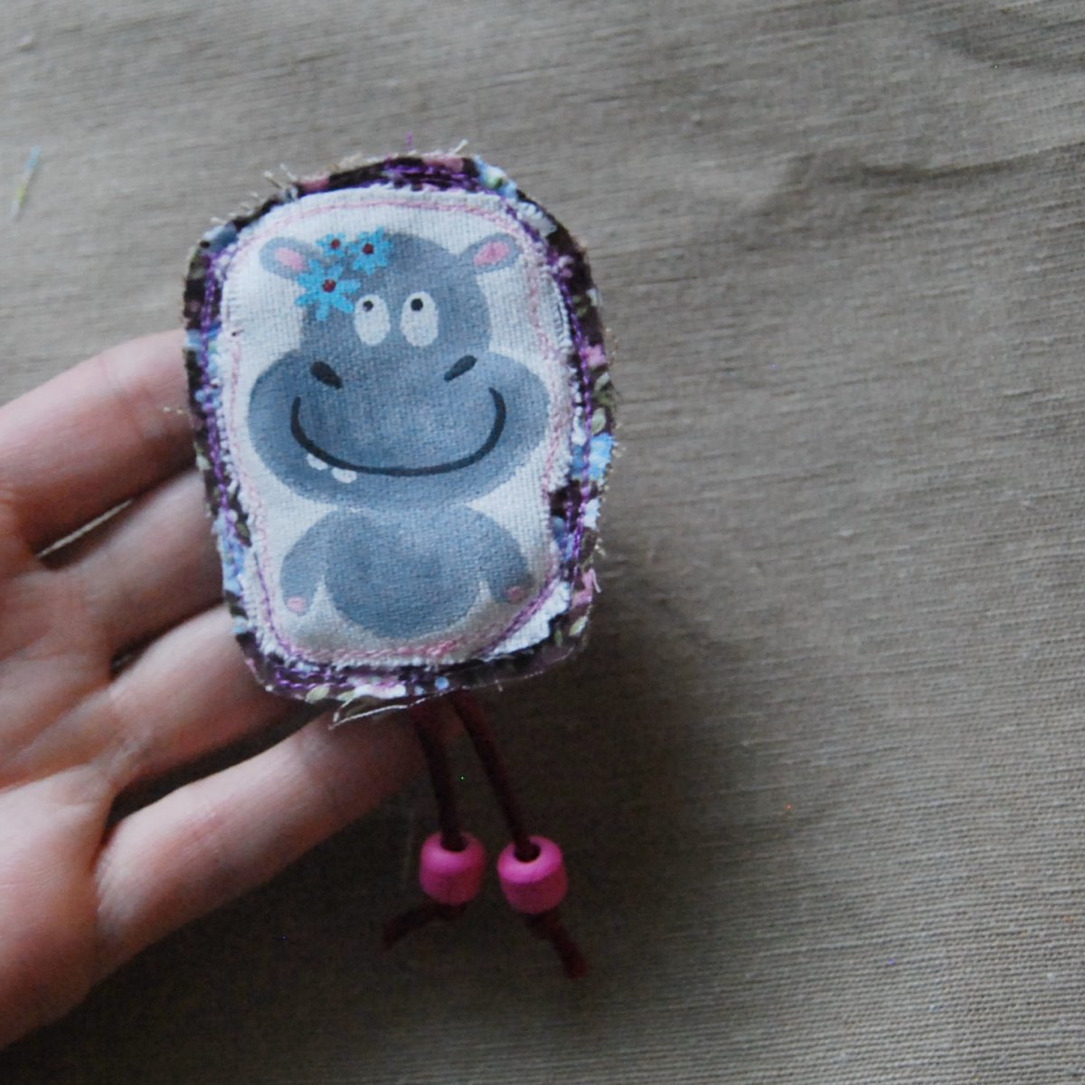 Hrošina dlouhonohá