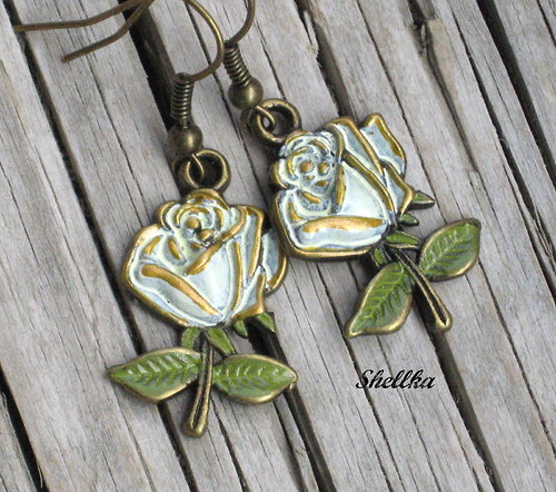 Náušnice růžičkové-bílé