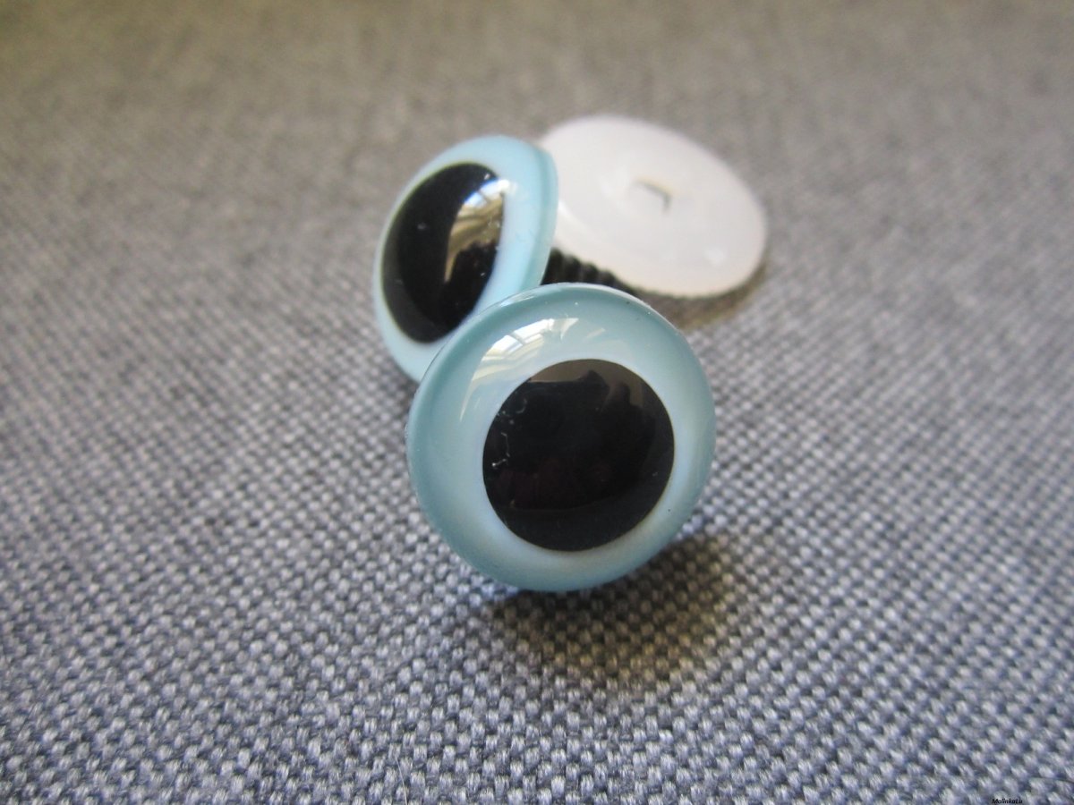 Bezpečnostní oči, světle modrá barva, 18mm 