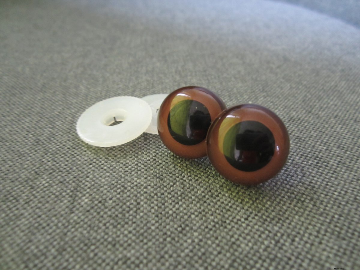 Bezpečnostní oči, hnědá barva, 18mm 