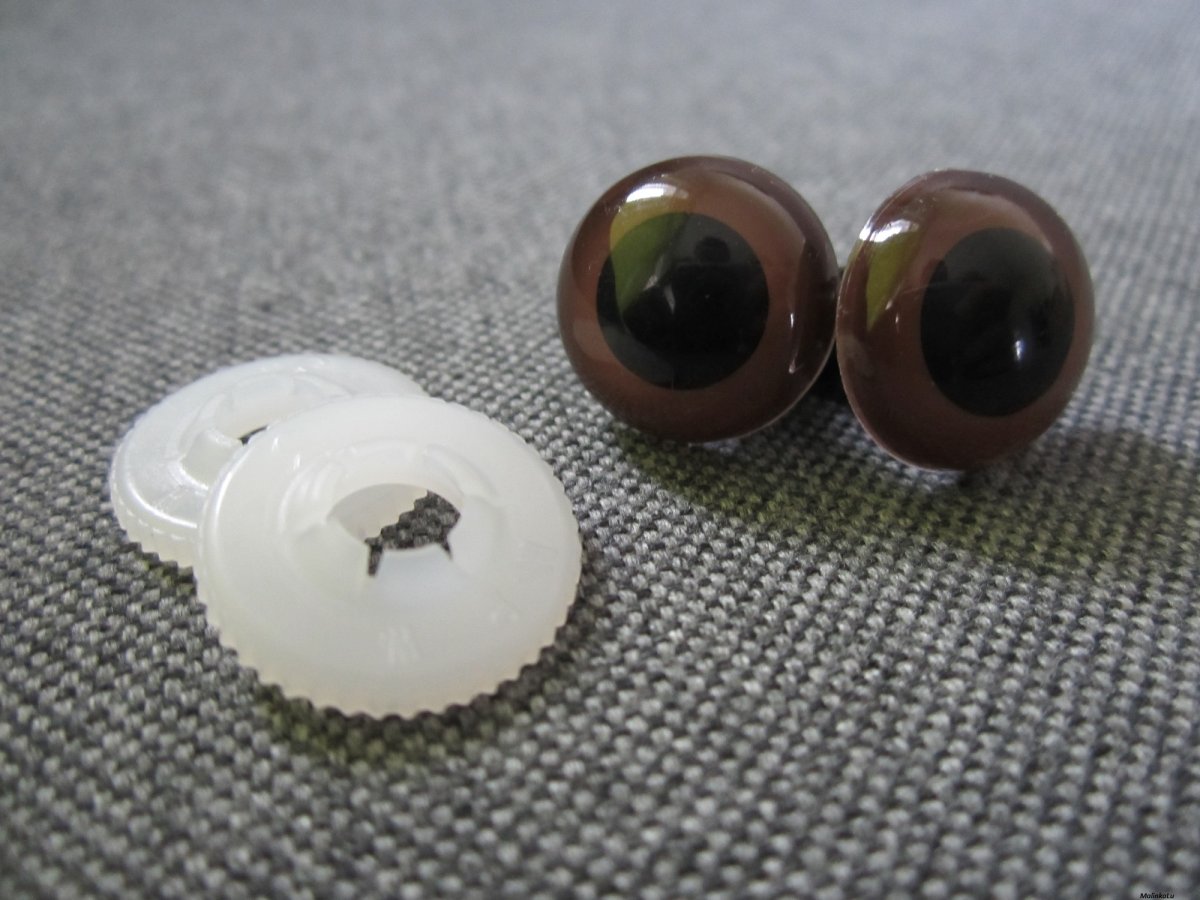 Bezpečnostní oči, hnědá barva, 15mm 