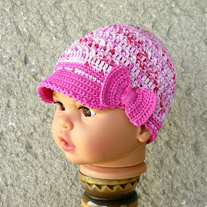 Háčkovaná bekovka s mašličkou...