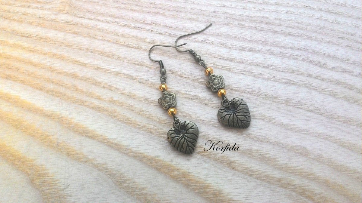 Náušnice srdíčka a kytička do starobronzova (680/16)