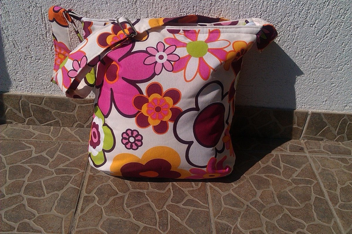 KYTKA SAMÁ KYTKA - VELKÁ KABELA I NA KOČÁREK