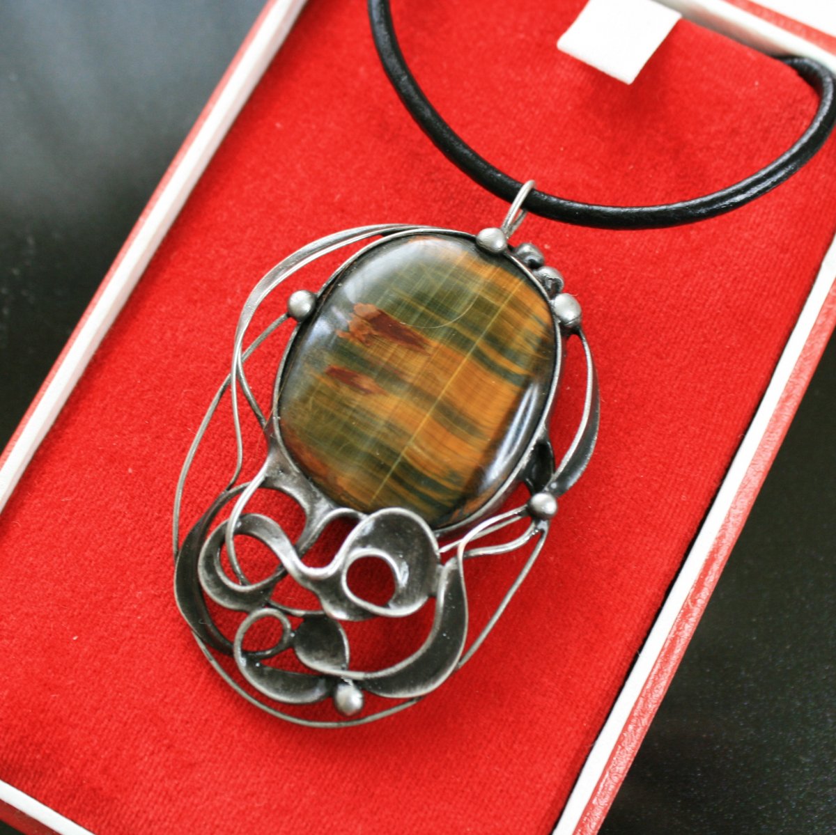 Tygří síla (tygří oko)  