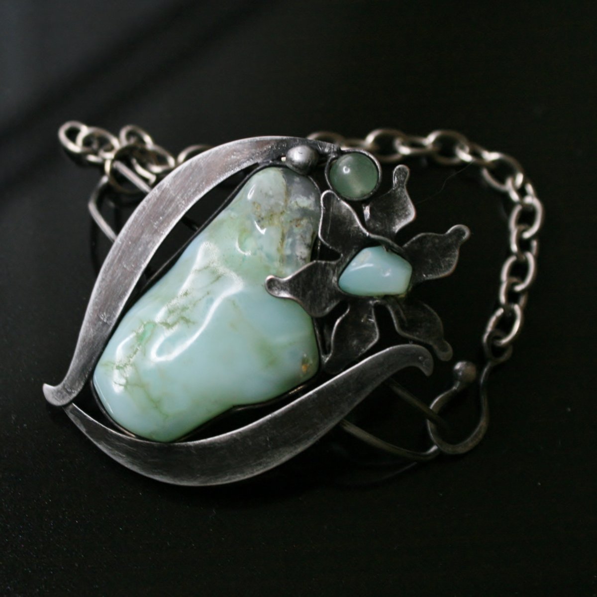 Paní lesů a hor - náramek (chryzopras)  