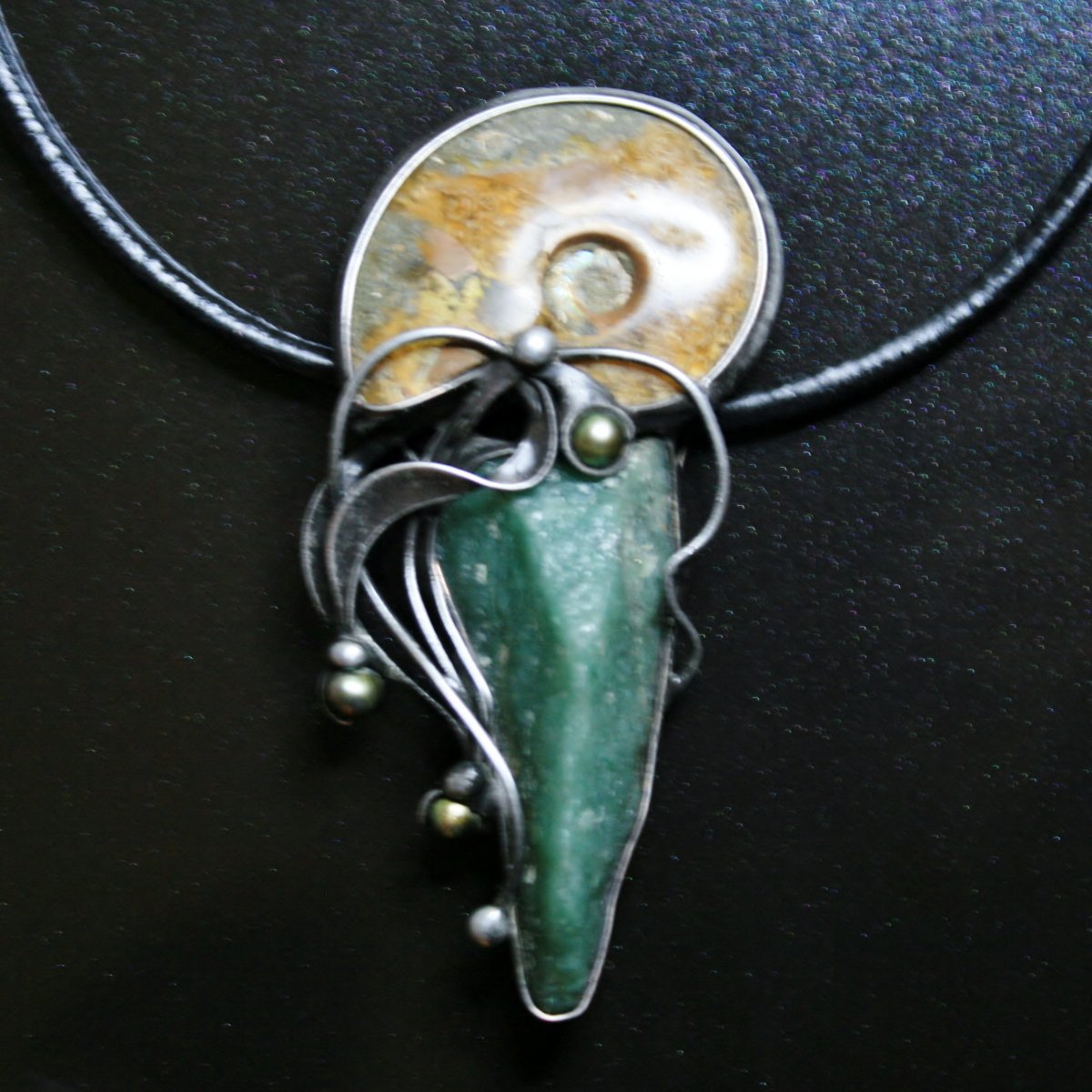 Svědectví věků - amonit, avanturín