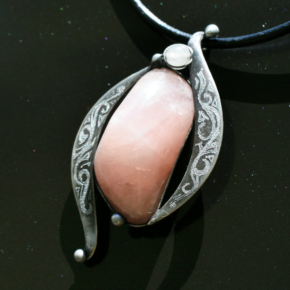 Něžný dotek - růženín