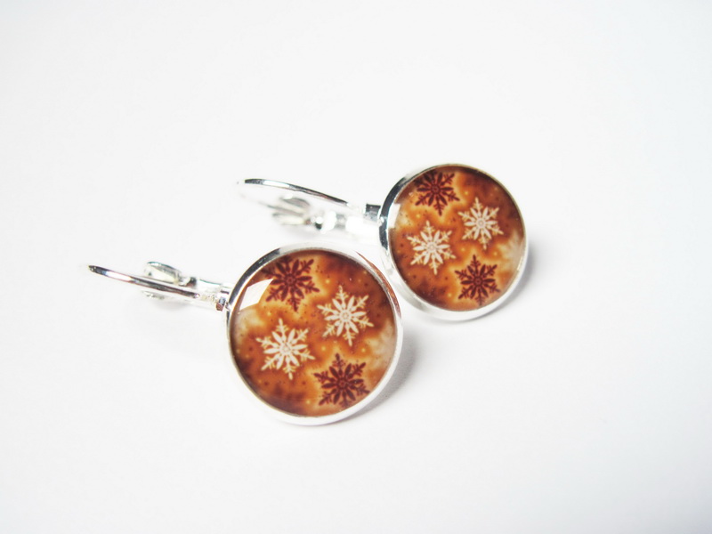 Zlaté sněhové vločky