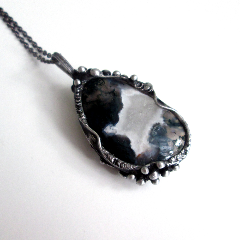 Oboustranný mechový achát