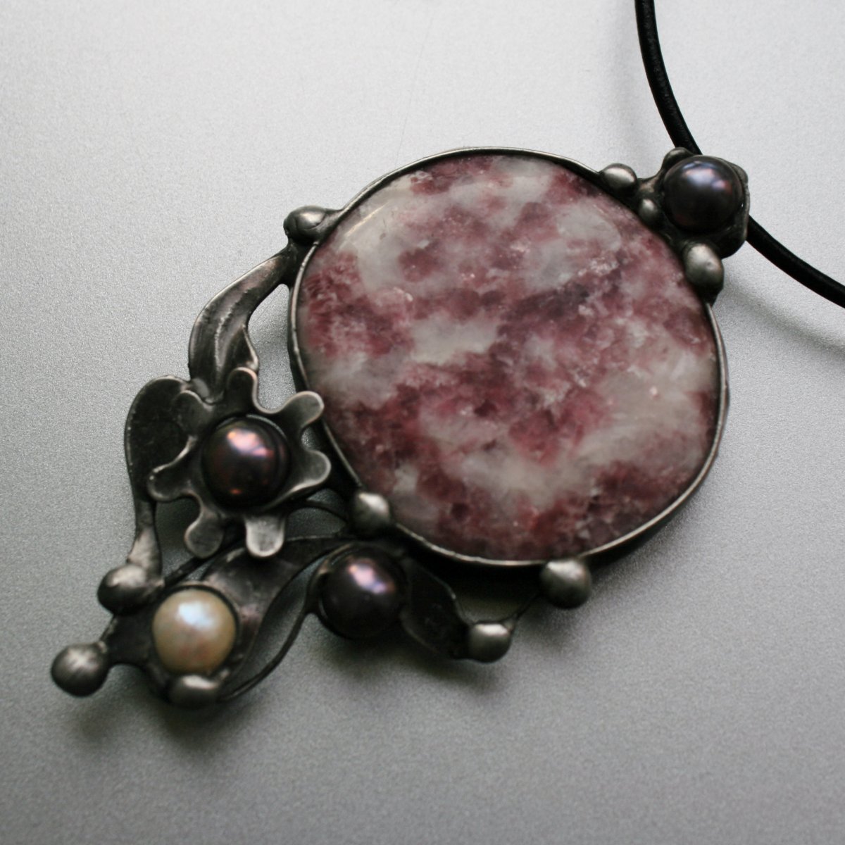 Pohádka - lepidolit, říční perly  