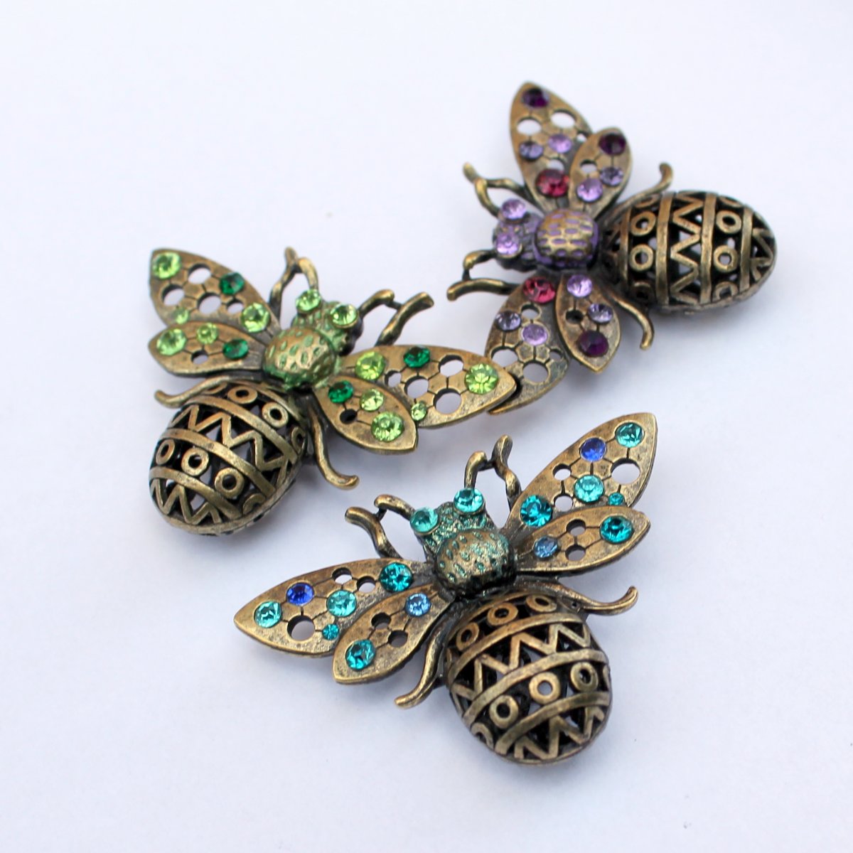 Včela - brož tyrkysová