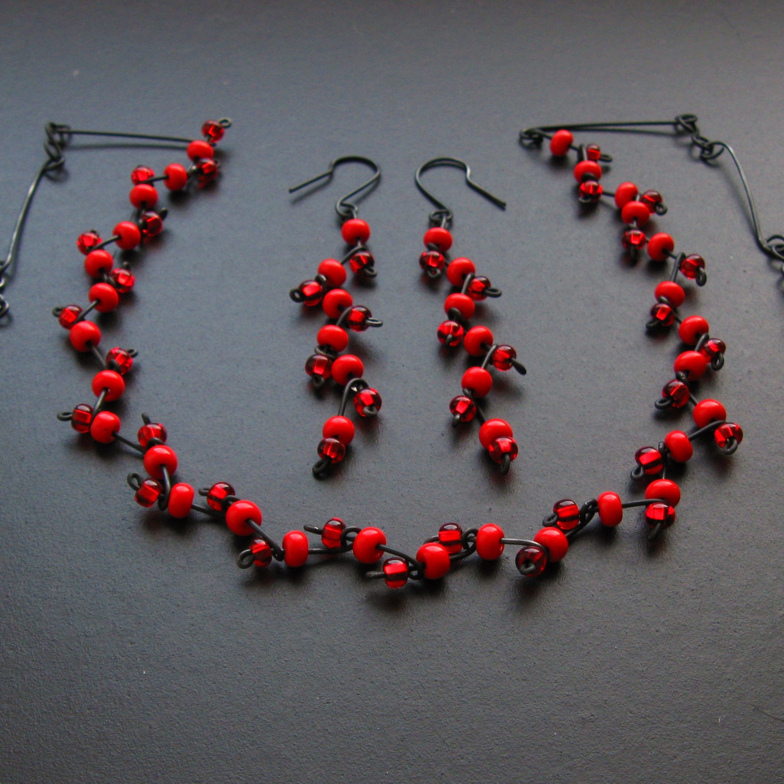 Červeně rudá větvička