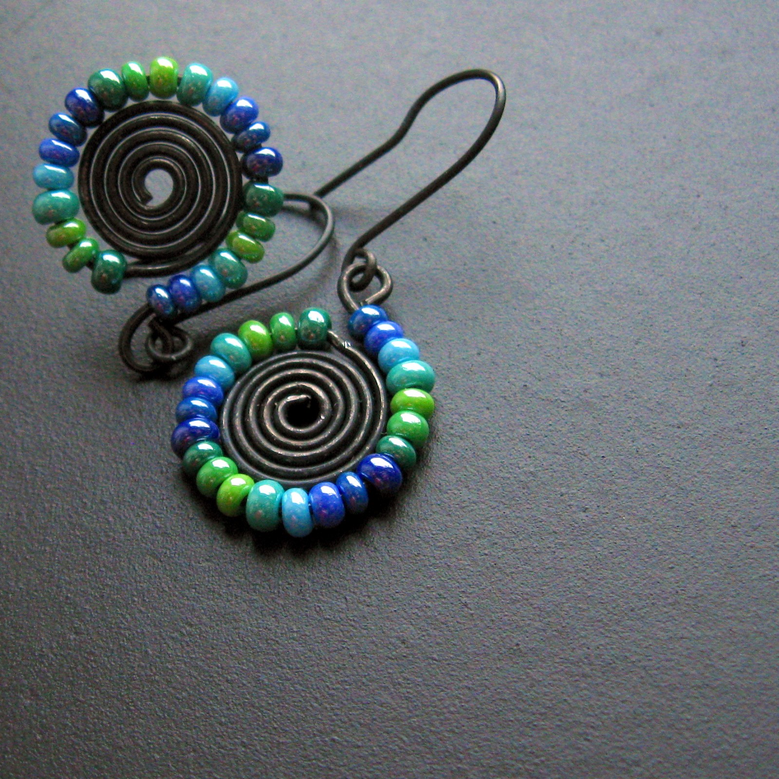 Pestrobarevné kytičky