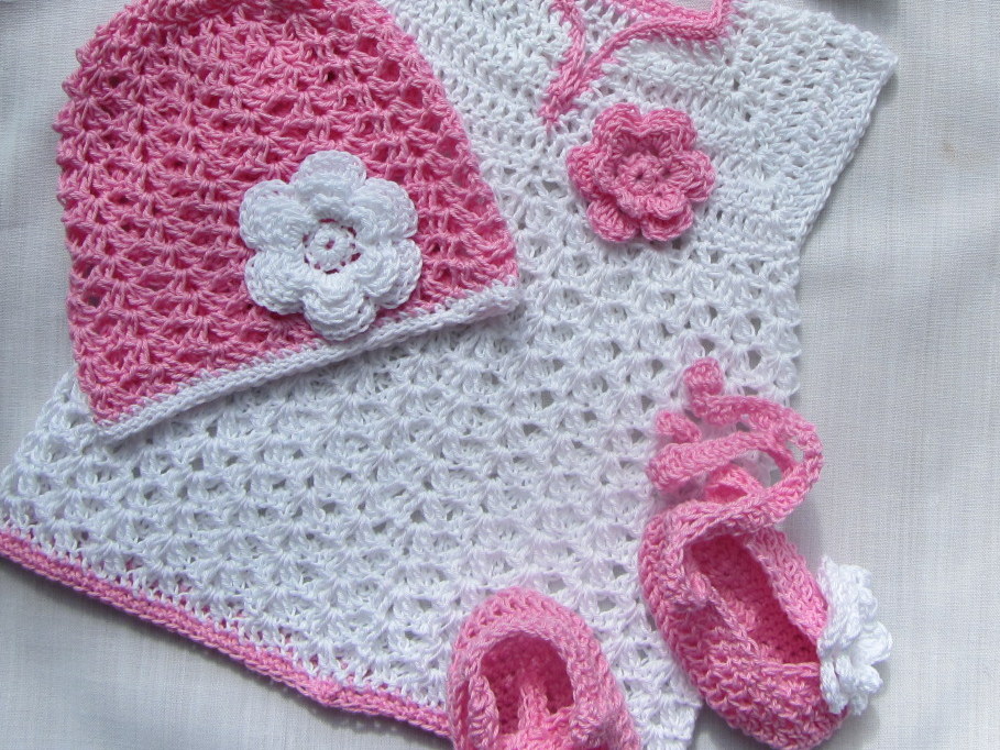 Souprava pro miminko - šatičky, botičky a čepička