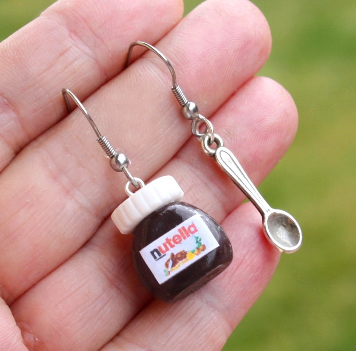 nutella se lžičkou