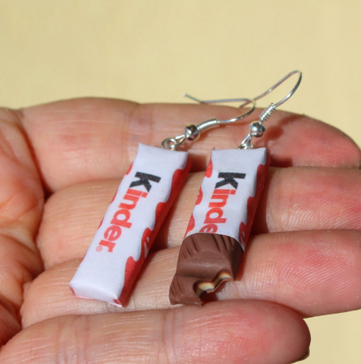 Kinder čokoládky - jedna nakouslá 