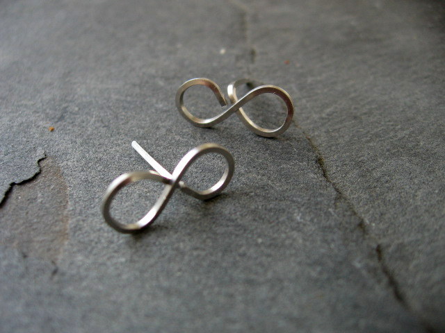 Nerezové puzety - Infinity