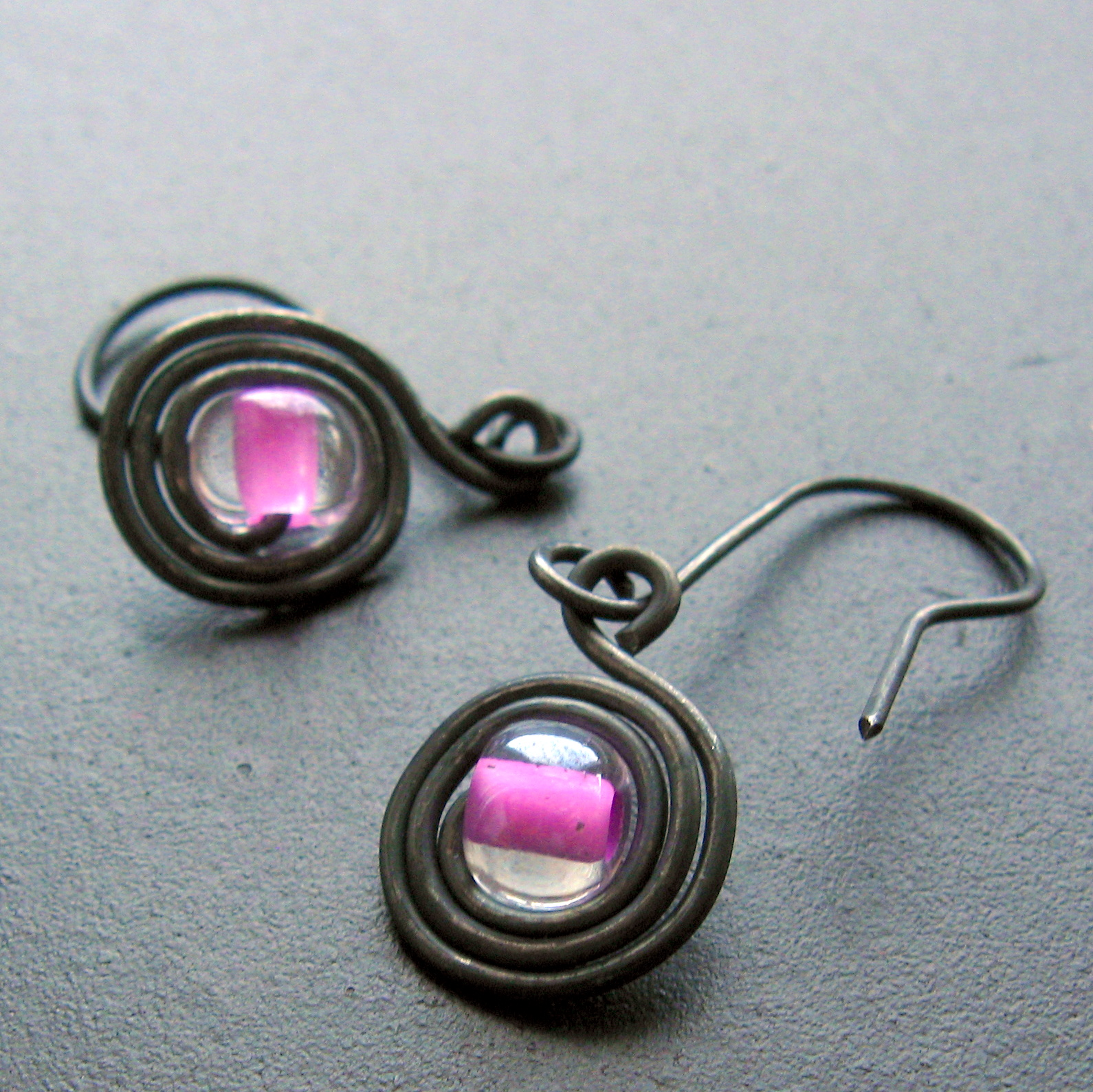 Náušnice světle fuchsiové