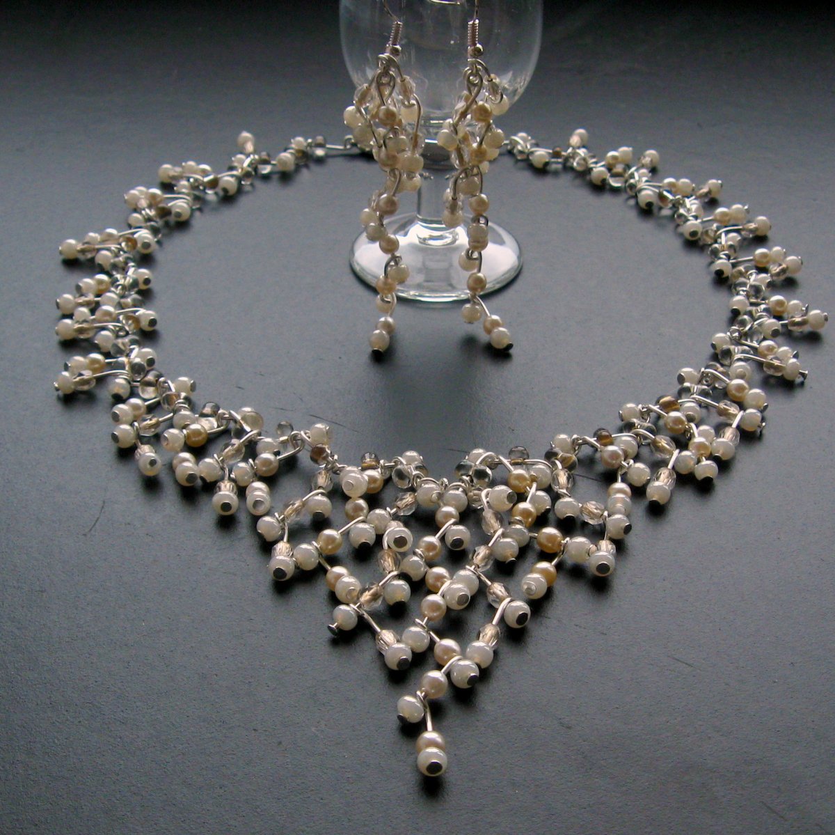 Svatební s perličkami