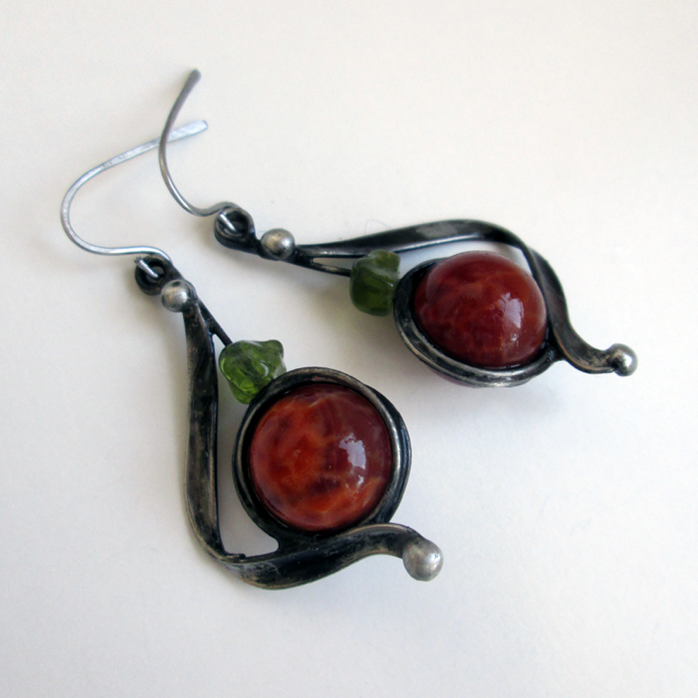 Ohnivý achát s olivínem