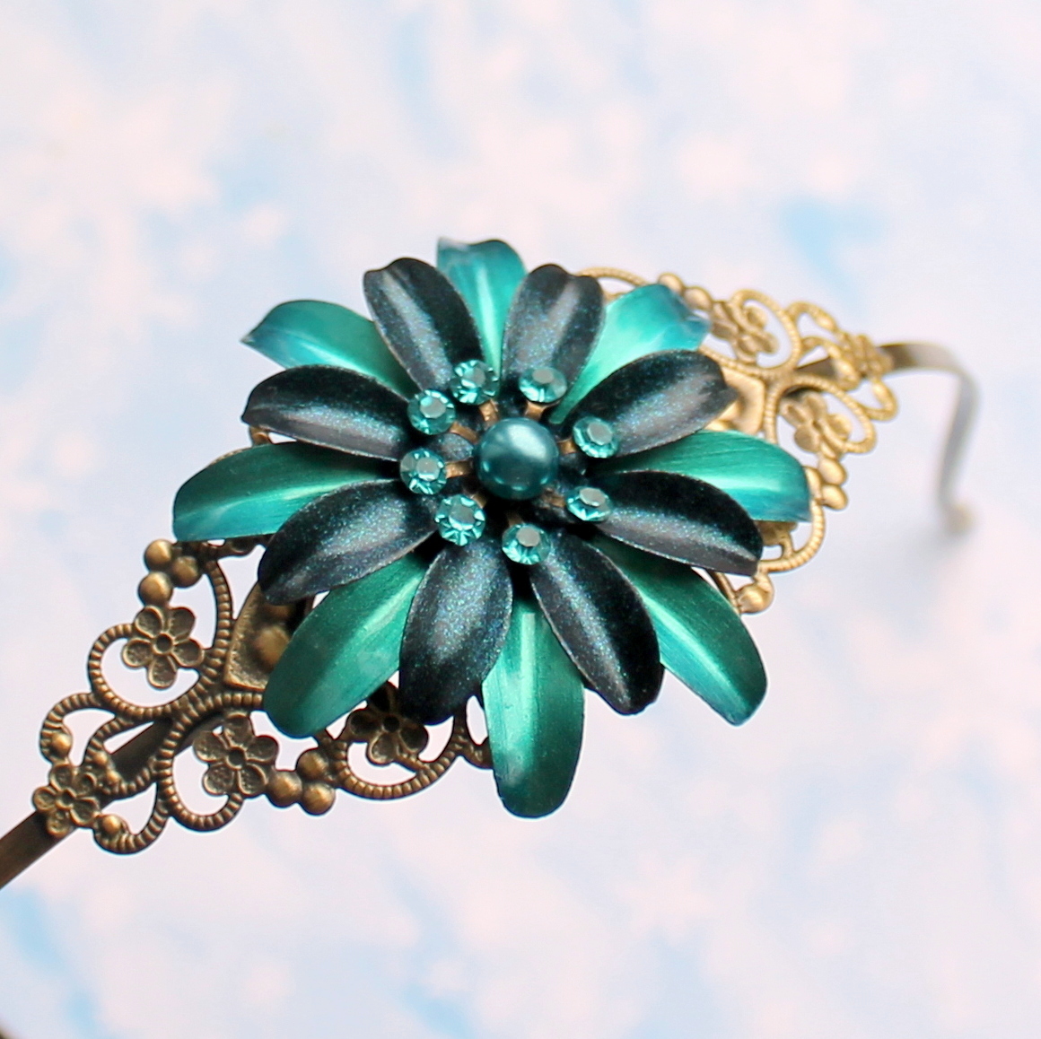 Rozkvetlá luxusní čelenka 