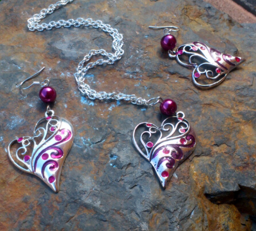 Náušnice a náhrdelník