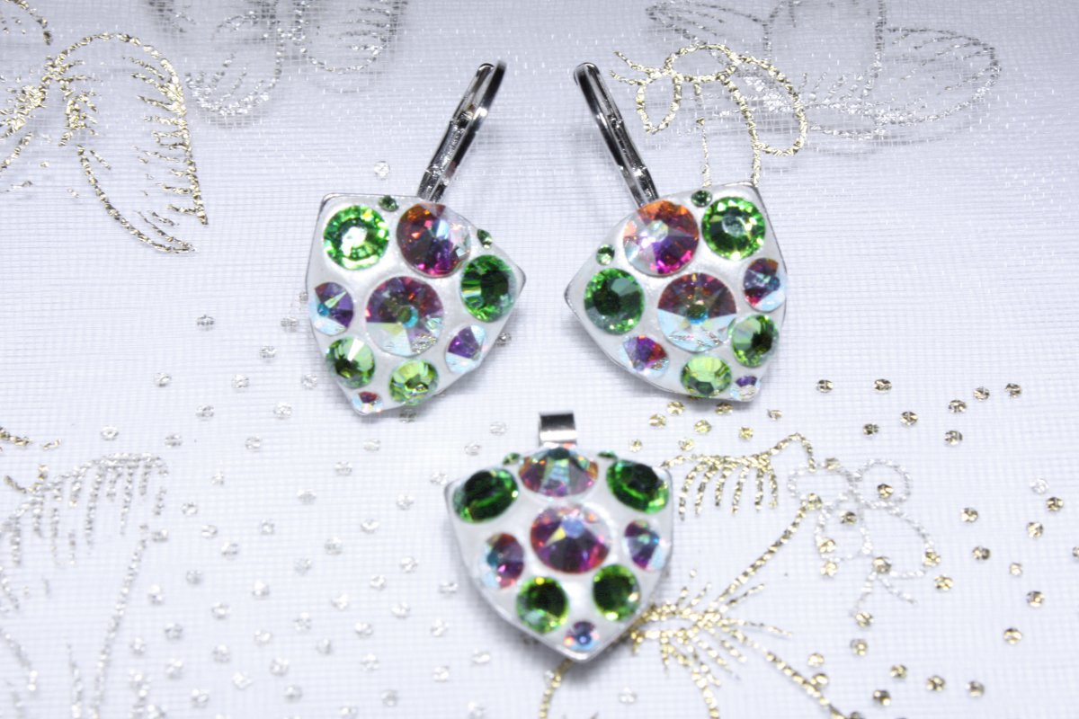 Zeleno-bílý trojúhelníčkový set