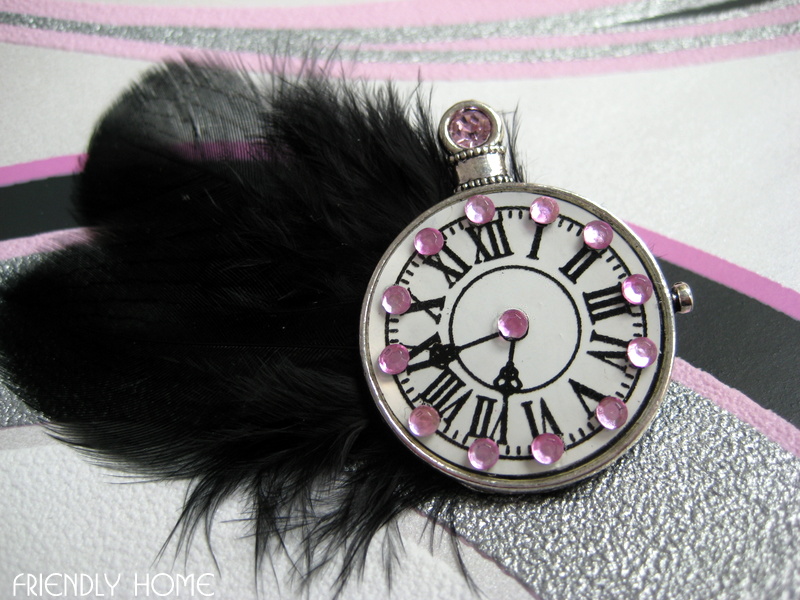 Flying pink clock 3D